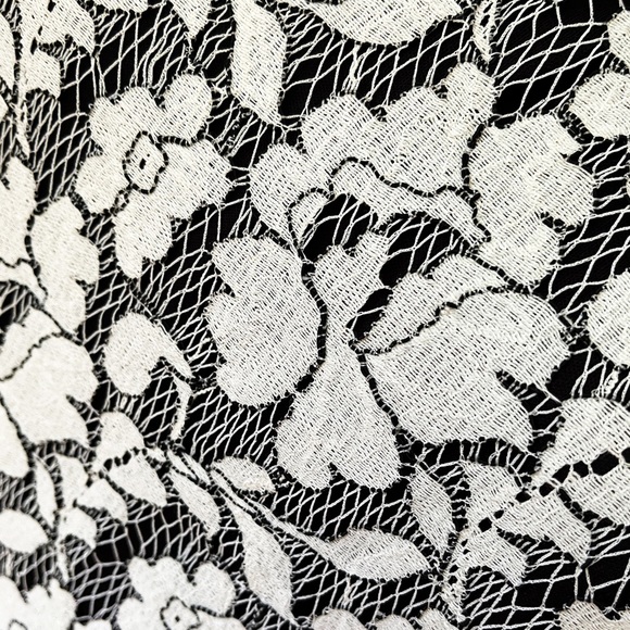 ⛔️SOLD⛔️ XHILARATION Sleeveless Floral Lace Midi Dress Black & White Sz Large - Picture 10 of 14